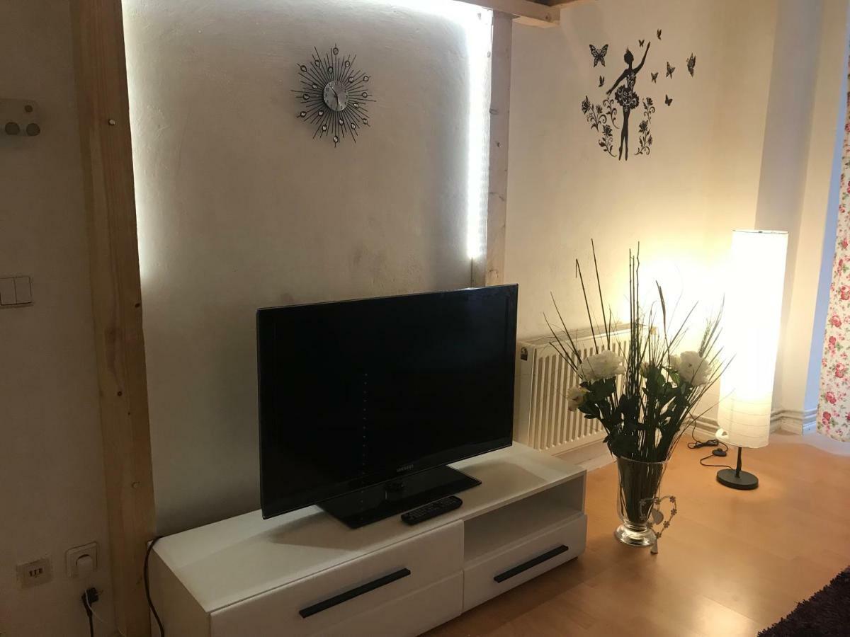 Appartement Herz Eg. Bis 3 Pers. Bei Alexanderplatz Mit Terrasse Berlijn