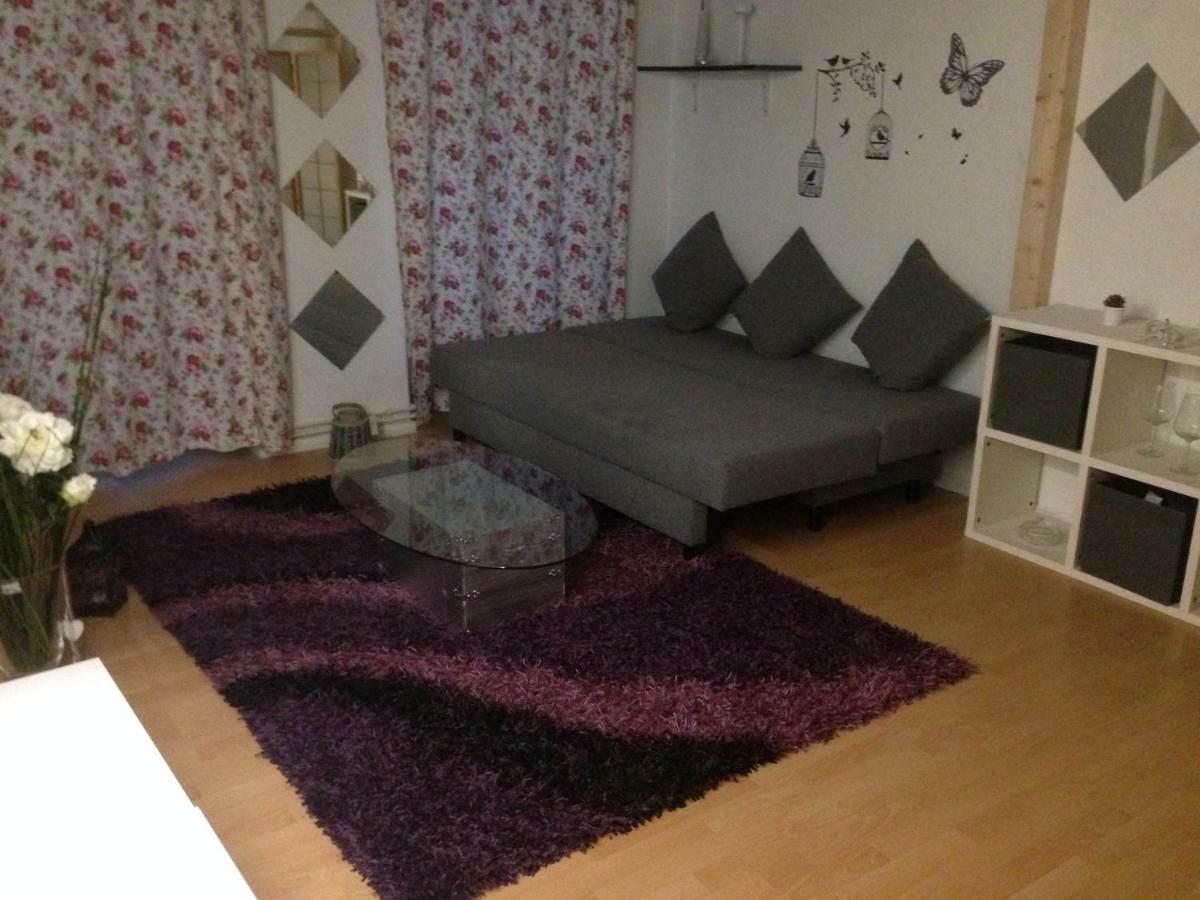 Herz Eg. Bis 3 Pers. Bei Alexanderplatz Mit Terrasse Appartement