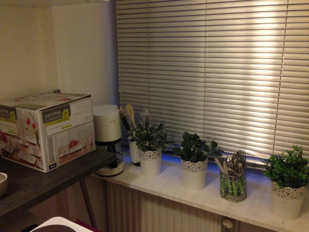 Appartement Herz Eg. Bis 3 Pers. Bei Alexanderplatz Mit Terrasse Berlijn