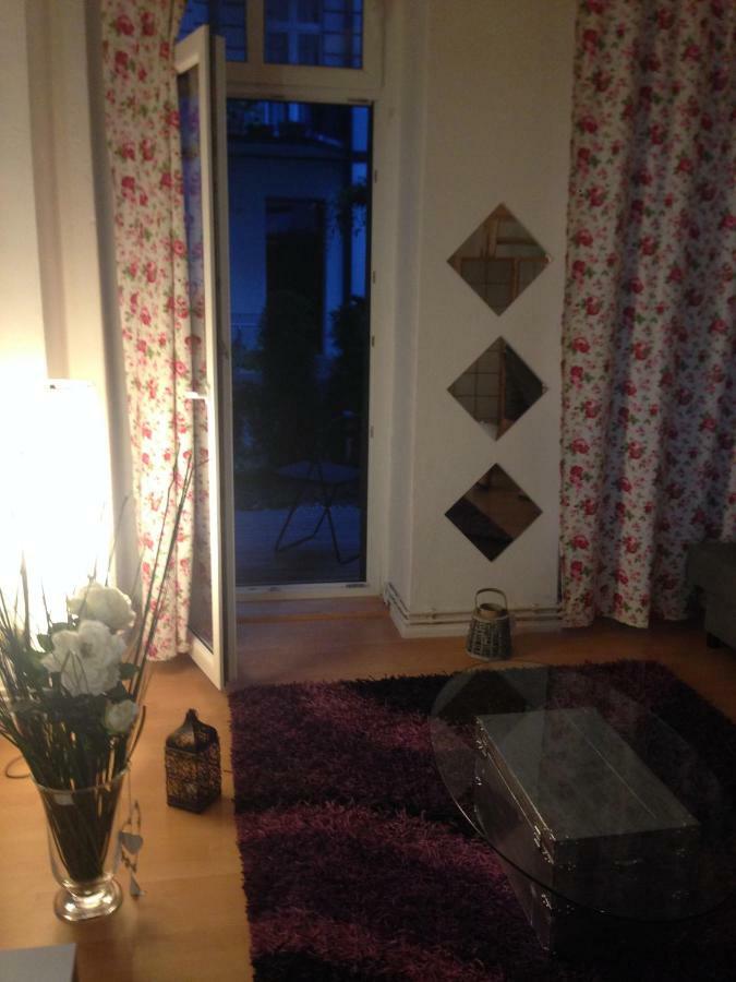 Herz Eg. Bis 3 Pers. Bei Alexanderplatz Mit Terrasse Appartement Berlijn