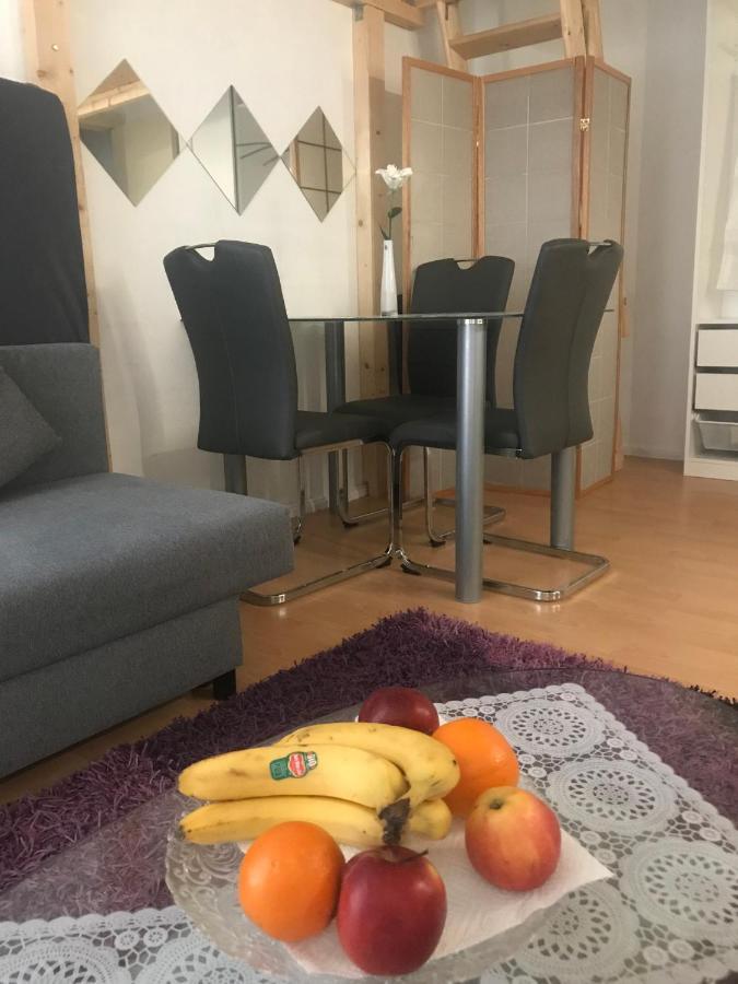 Herz Eg. Bis 3 Pers. Bei Alexanderplatz Mit Terrasse Appartement