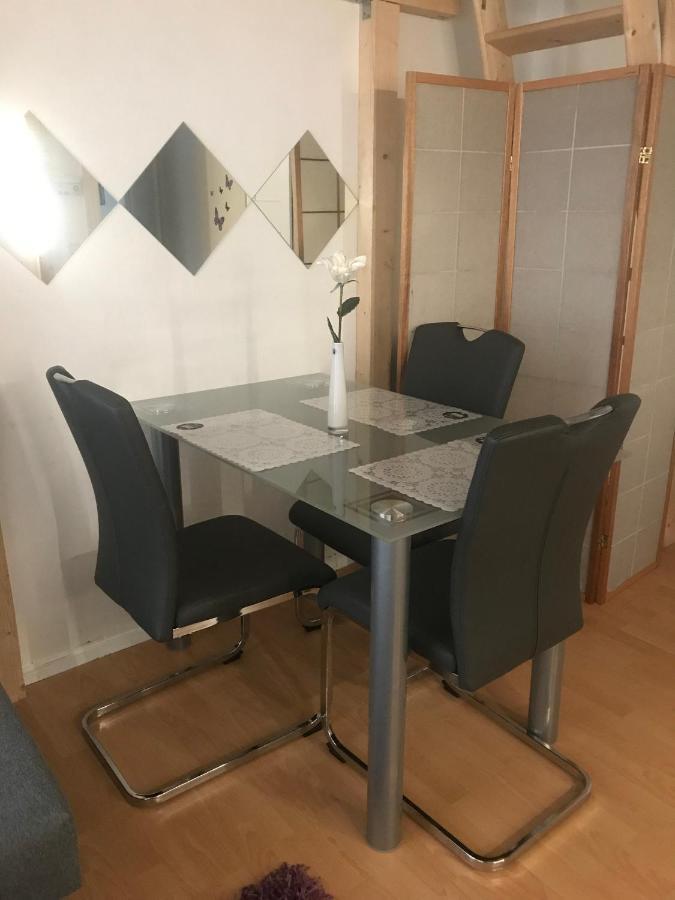 Herz Eg. Bis 3 Pers. Bei Alexanderplatz Mit Terrasse Appartement